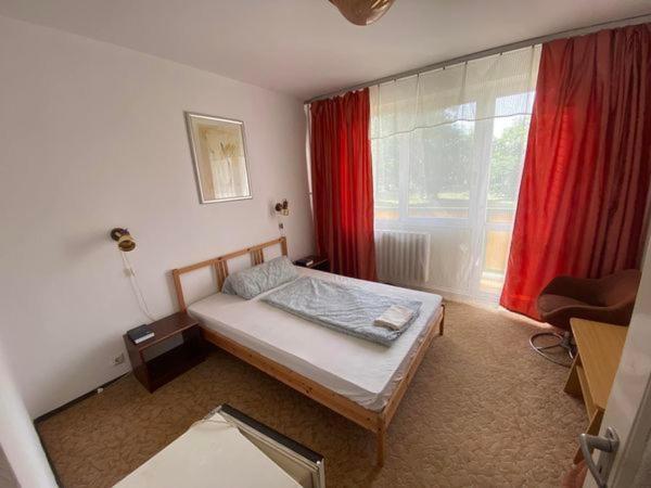 שיופוק Aranypart Hostel מראה חיצוני תמונה